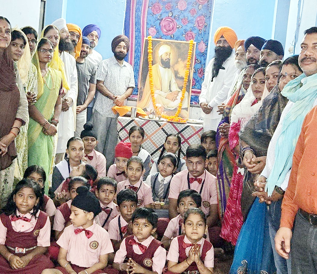 प्रकाश पर्व पर श्री गुरु तेग बहादुर को किया याद, धर्म की रक्षा के लिए दिए थे बलिदान
