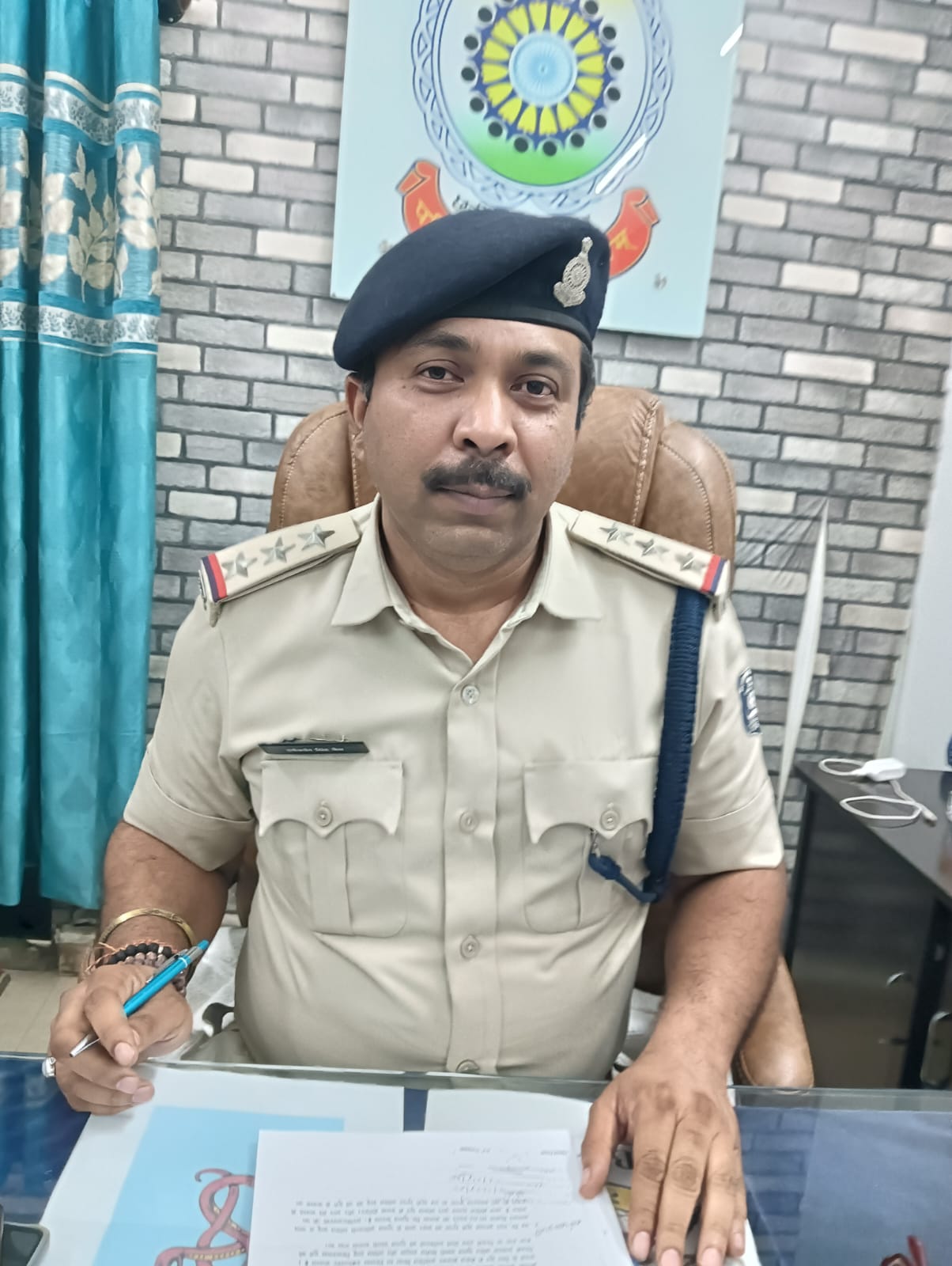 अब नहीं होगी बालू चोरी, अपराध मुक्त होगा घरघोड़ा : थाना प्रभारी हर्षवर्धन