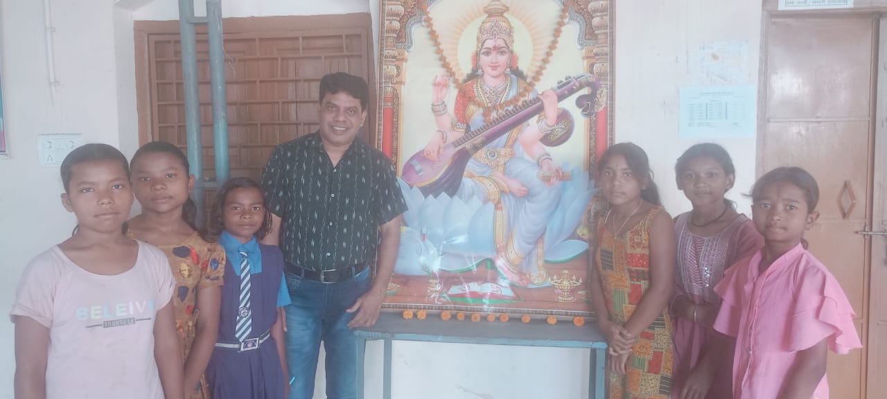 कन्या शाला घरघोड़ा में “समर कैंप” का हुआ शुभारंभ