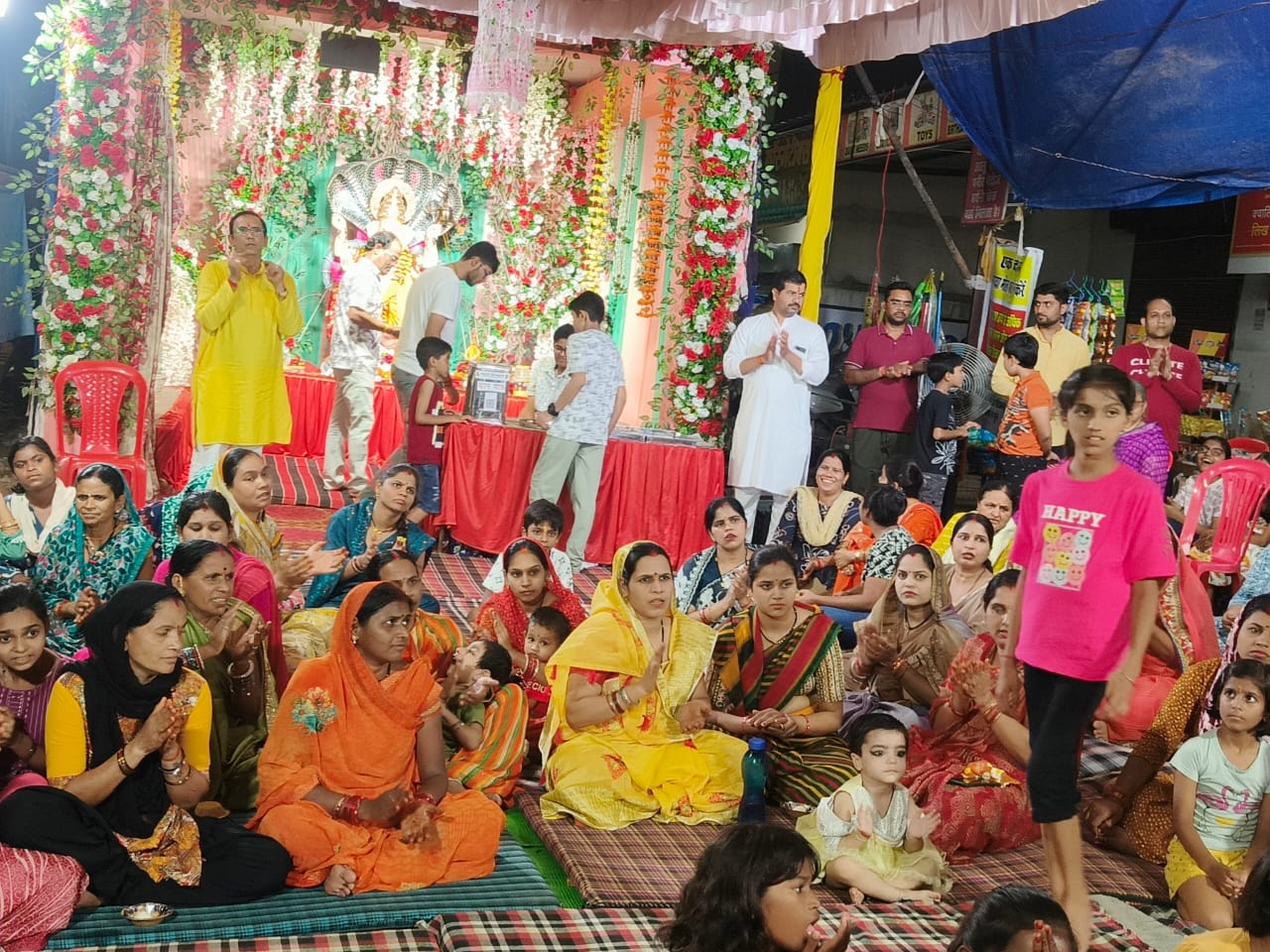 शिवालय काम्प्लेक्स गणेश पंडाल में हुई सुंदरकांड व भजन संध्या की प्रस्तुति