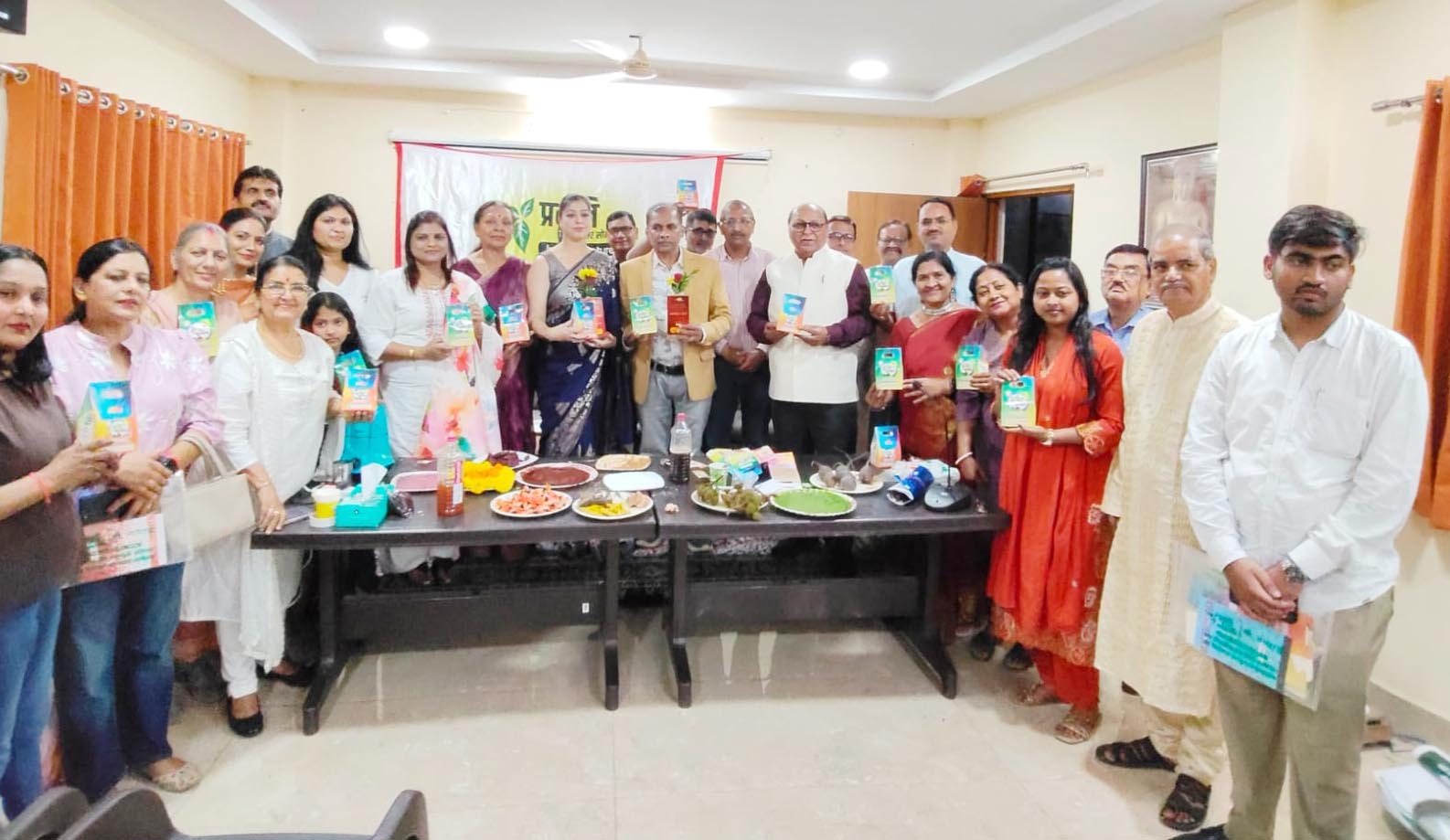 प्रकृति की ओर सोसाइटी द्वारा प्राकृतिक सब्जियों एवं हर्बल पद्धतियों पर जागरूकता कार्यक्रम आयोजित प्रकृति की ओर सोसाइटी द्वारा प्राकृतिक सब्जियों एवं हर्बल पद्धतियों पर जागरूकता कार्यक्रम आयोजित