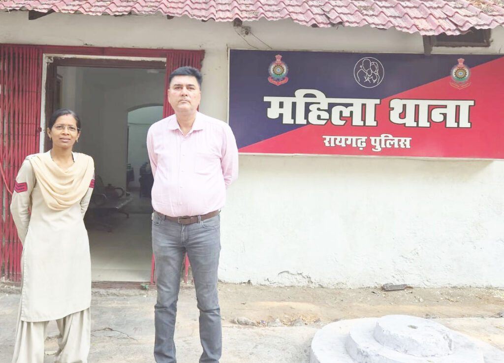 महिला गार्ड से छेड़छाड़ के आरोप में सिक्योरिटी गार्ड इंचार्ज गिरफ्तार