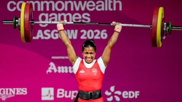 वेटलिफ्टर ज्ञानेश्वरी यादव ने जीता सिल्वर मेडल,छत्तीसगढ़ पुलिस में एएसआई हैं।