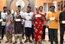 ​बंदूक छोड़ आत्मसम्मान का रास्ता