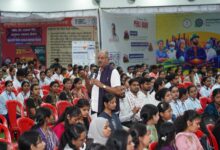 ‘नया भारत उत्सव’ में Gen Z से सांसद बृजमोहन अग्रवाल का सीधा संवाद, युवाओं ने बेबाकी से पूछे सवाल