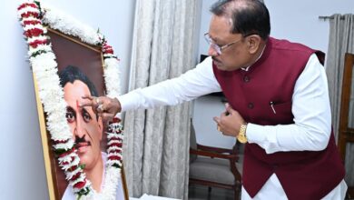 रायपुर : मुख्यमंत्री श्री विष्णुदेव साय ने पंडित दीनदयाल उपाध्याय की जयंती पर उन्हें किया नमन