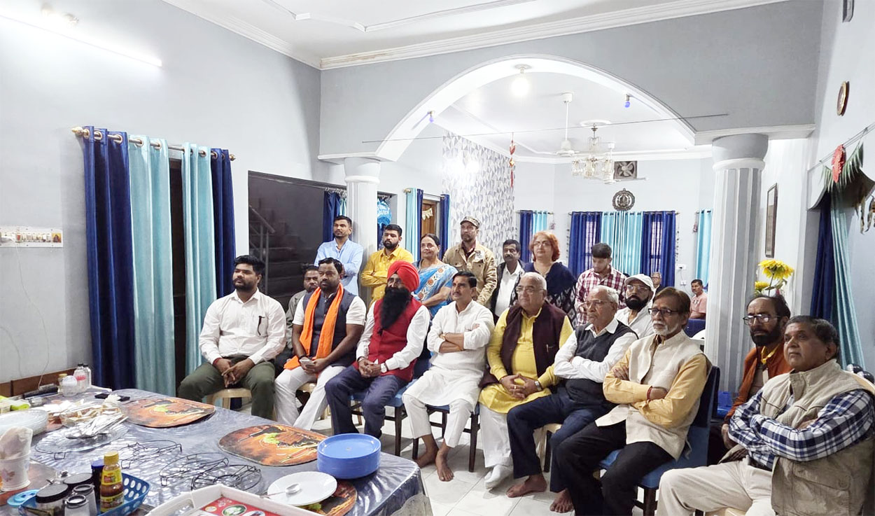 केंद्रीय राज्य मंत्री तोखन साहू ने सुनी पीएम मोदी की ‘मन की बात’, कहा- ‘प्रधानमंत्री का संवाद राष्ट्रगौरव और जन–उत्थान का मार्गदर्शन’ केंद्रीय राज्य मंत्री तोखन साहू ने सुनी पीएम मोदी की ‘मन की बात’, कहा- ‘प्रधानमंत्री का संवाद राष्ट्रगौरव और जन–उत्थान का मार्गदर्शन’