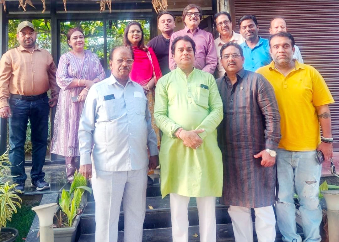 वैश्य दिवस पर आयोजित होंगे अनेक सेवा कार्य, बैठक में रणनीति तय