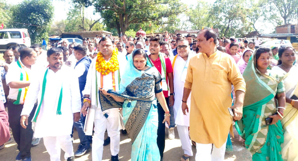 लैलूंगा में गरजे दीपक बैज, कहा- “छत्तीसगढ़ को अफीम का कटोरा बना रही भाजपा सरकार”