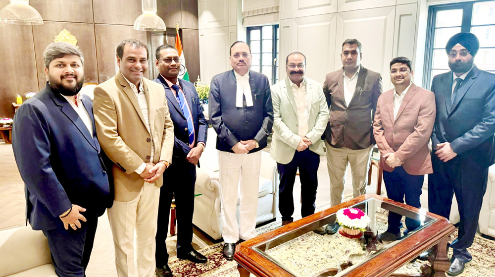 सीजेआई सूर्यकांत से मिला बिलासपुर हाईकोर्ट बार एसोसिएशन का प्रतिनिधिमंडल; न्यायिक सुधार और अधिवक्ता कल्याण पर हुई चर्चा