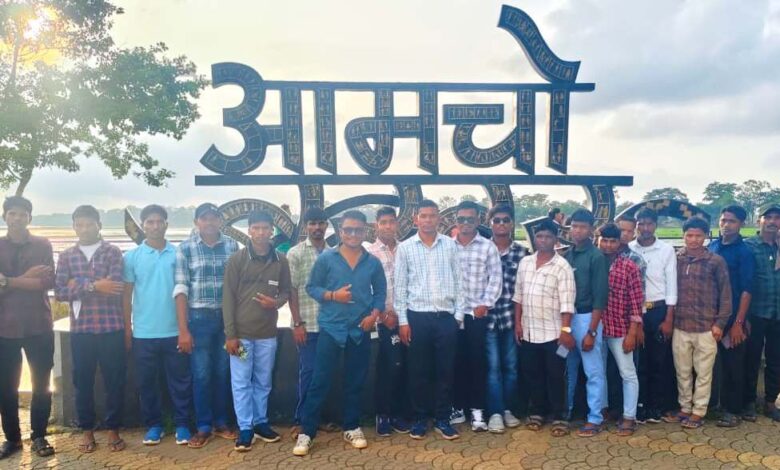 पुनर्वास से आत्मनिर्भरता की ओर बीजापुर के पुर्नवासितों ने जाना बस्तर का इतिहास और संस्कृति पुनर्वास से आत्मनिर्भरता की ओर बीजापुर के पुर्नवासितों ने जाना बस्तर का इतिहास और संस्कृति