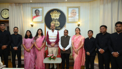 रायपुर : राज्यपाल से प्रशिक्षु डिप्टी कलेक्टरों ने की सौजन्य मुलाकात रायपुर : राज्यपाल से प्रशिक्षु डिप्टी कलेक्टरों ने की सौजन्य मुलाकात