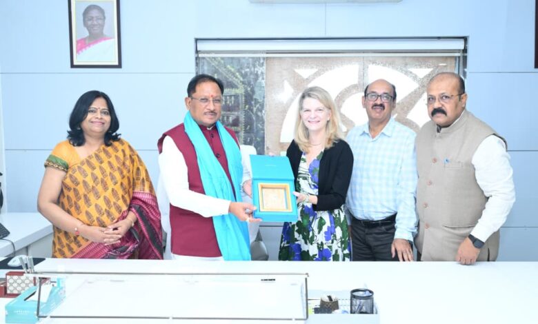 रायपुर : मुख्यमंत्री श्री विष्णु देव साय की पहलःस्वस्थ माताएं, स्वस्थ बच्चे और कुपोषण मुक्त छत्तीसगढ़ के लिए बनेगी समन्वित रणनीति रायपुर : मुख्यमंत्री श्री विष्णु देव साय की पहलःस्वस्थ माताएं, स्वस्थ बच्चे और कुपोषण मुक्त छत्तीसगढ़ के लिए बनेगी समन्वित रणनीति