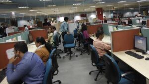 कर्मचारियों के लिए बड़ी खबर, अटैचमेंट खत्म हुआ, मूल पदस्थापना पर एक सप्ताह में लौटें वर्ना नहीं मिलेगी सैलरी