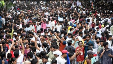 चलो संसद’ मार्च पर दिल्ली पुलिस सख्त, कहा- न अनुमति मांगी गई, न दी गई चलो संसद’ मार्च पर दिल्ली पुलिस सख्त, कहा- न अनुमति मांगी गई, न दी गई