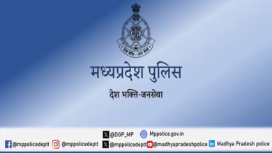 मध्यप्रदेश पुलिस की बड़ी कार्रवाई इंदौर में कंसल्टेंसी की आड़ में मूल दस्तावेज रखकर वसूली करने वाला आरोपी गिरफ्तार 313 विद्यार्थियों की मूल अंकसूचियां बरामद