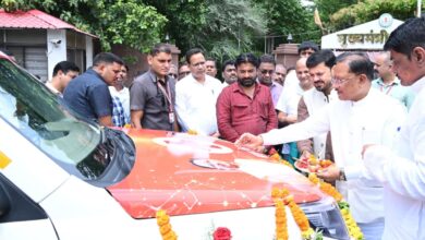 रायपुर : मुख्यमंत्री श्री विष्णु देव साय ने धरसींवा विधानसभा को दी निःशुल्क एम्बुलेंस की सौगात रायपुर : मुख्यमंत्री श्री विष्णु देव साय ने धरसींवा विधानसभा को दी निःशुल्क एम्बुलेंस की सौगात