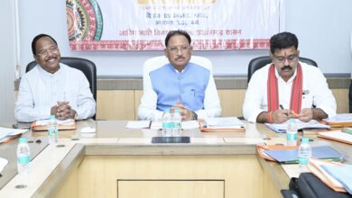 रायपुर : मुख्यमंत्री श्री विष्णु देव साय की अध्यक्षता में वन अधिकार अधिनियम (FRA) एवं पेसा कानून (PESA) के प्रभावी क्रियान्वयन हेतु गठित टास्क फोर्स की पहली बैठक संपन्न रायपुर : मुख्यमंत्री श्री विष्णु देव साय की अध्यक्षता में वन अधिकार अधिनियम (FRA) एवं पेसा कानून (PESA) के प्रभावी क्रियान्वयन हेतु गठित टास्क फोर्स की पहली बैठक संपन्न