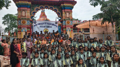 रायपुर : ’राखी के धागों के साथ सीमा पर सैनिकों तक पहुंचेंगी कवर्धा की बहनों की शुभकामनाएं रायपुर : ’राखी के धागों के साथ सीमा पर सैनिकों तक पहुंचेंगी कवर्धा की बहनों की शुभकामनाएं