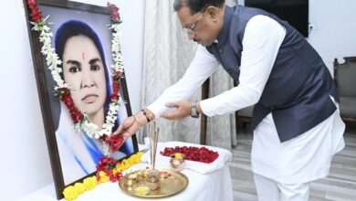 रायपुर : मुख्यमंत्री श्री साय ने छत्तीसगढ़ की प्रथम महिला सांसद और समाज सेविका मिनीमाता जी की पुण्यतिथि पर किया नमन
