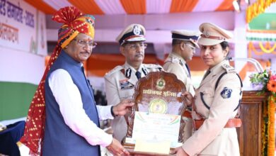 रायपुर : मुख्यमंत्री श्री विष्णु देव साय के करकमलों से उत्कृष्ट सेवा के लिए सम्मानित हुए पुलिस एवं नगर सेना के अधिकारी-कर्मचारी