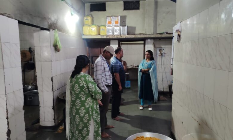 बने खाबो-बने रहिबो 2.0’ अभियान के प्रथम दिवस प्रदेशभर में व्यापक कार्रवाई त्यौहारी सीजन में मिलावटखोरी एवं असुरक्षित खाद्य पदार्थों के विरुद्ध खाद्य एवं औषधि प्रशासन की सख्ती