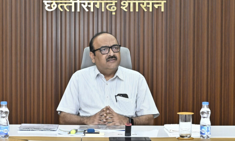 रायपुर : राज्य स्तरीय सड़क सुरक्षा समिति की बैठक,मुख्य सचिव श्री विकासशील ने दिए सड़क सुरक्षा उपायों के बेहतर क्रियान्वयन के निर्देश