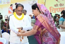 बहनों ने बांधी स्नेह की डोर, ‘विष्णु भैया’ ने दिया सुरक्षा और सम्मान का भरोसा