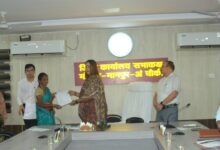 नक्सल पीड़ित 5 परिवारों के सदस्यों को मिली शासकीय सेवा
