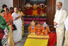 रायपुर : रक्षाबंधन पर राज्यपाल श्री रमेन डेका ने भगवान जगन्नाथ के दर्शन कर बांधा रक्षासूत्र
