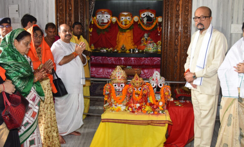 रायपुर : रक्षाबंधन पर राज्यपाल श्री रमेन डेका ने भगवान जगन्नाथ के दर्शन कर बांधा रक्षासूत्र