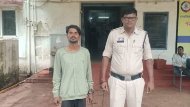 मंदिर हसौद में नशीली टेबलेट की बिक्री का भंडाफोड़ मंदिर हसौद में नशीली टेबलेट की बिक्री का भंडाफोड़