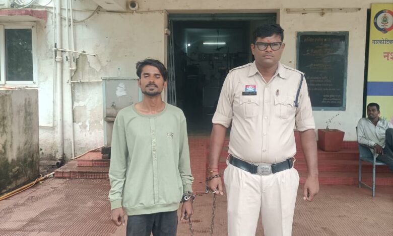 मंदिर हसौद में नशीली टेबलेट की बिक्री का भंडाफोड़ मंदिर हसौद में नशीली टेबलेट की बिक्री का भंडाफोड़