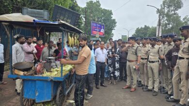 रायपुर में एम्स के सामने अतिक्रमण पर बड़ी कार्रवाई रायपुर में एम्स के सामने अतिक्रमण पर बड़ी कार्रवाई