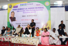 रायपुर : विधानसभा अध्यक्ष डॉ. रमन सिंह और उप मुख्यमंत्री श्री अरुण साव ने 25वीं छत्तीसगढ़ स्टेट जूनियर रैंकिंग बैडमिंटन टूर्नामेंट का किया शुभारंभ