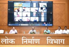 बारिश में खराब सड़कों पर उप मुख्यमंत्री श्री अरुण साव ने जताई नाराजगी, 15 अक्टूबर तक सुधारने के दिए निर्देश