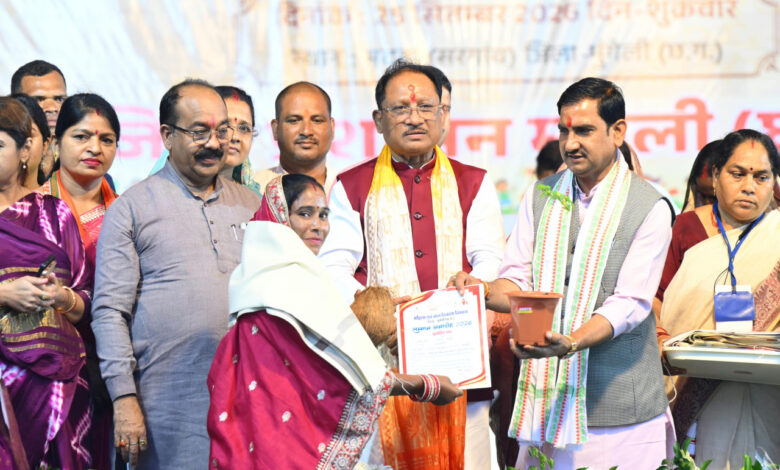 आंगन मिलन सेवा से उत्सव स्थल बने आंगनबाड़ी केंद्र, पहले दिन 97 हजार से अधिक लोगों की सहभागिता