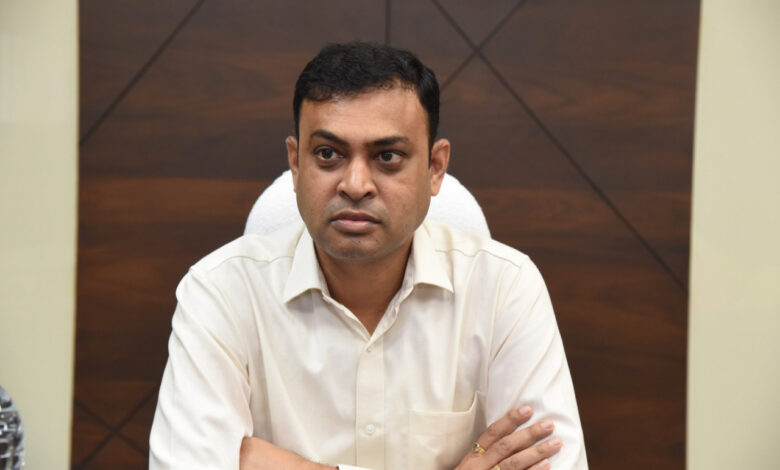 रायपुर : श्री आशीष टिकरिया ने जनसंपर्क संचालक का पदभार संभाला