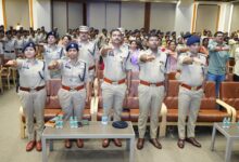 राष्ट्रीय एकता दिवस पर रायपुर पुलिस ने देखा एकता परेड का सीधा प्रसारण, ली एकता की शपथ21 थानों और पुलिस लाइन में हुआ आयोजन,